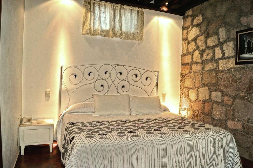 Meson De Remedios Hotel Morelia